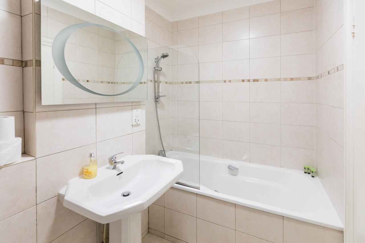 Victoria Mews Apartment London Room photo